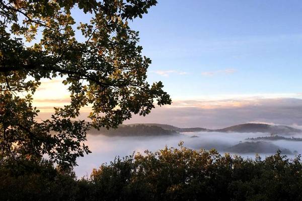 Paysage des Cévennes au lever du jour, lieu de naissance du projet Naturacig